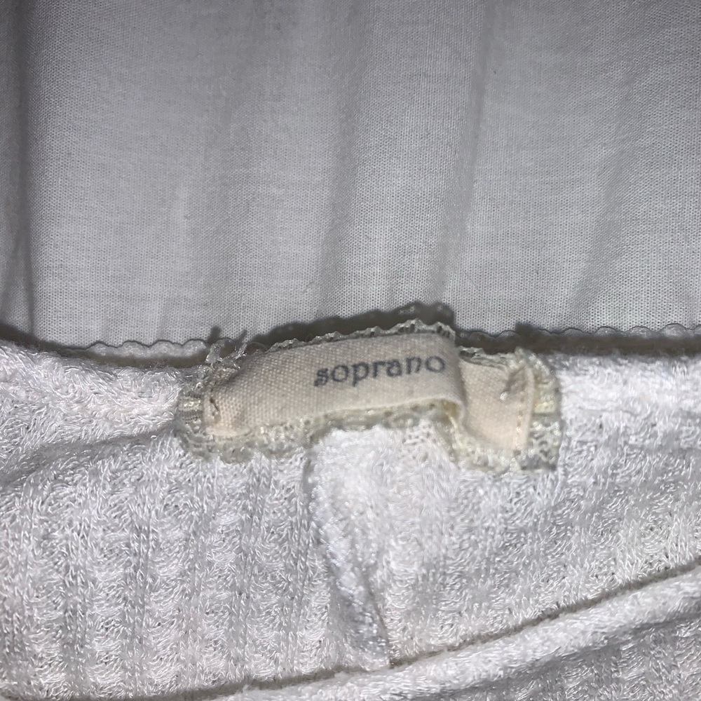 Shirt - Picture 4 of 4